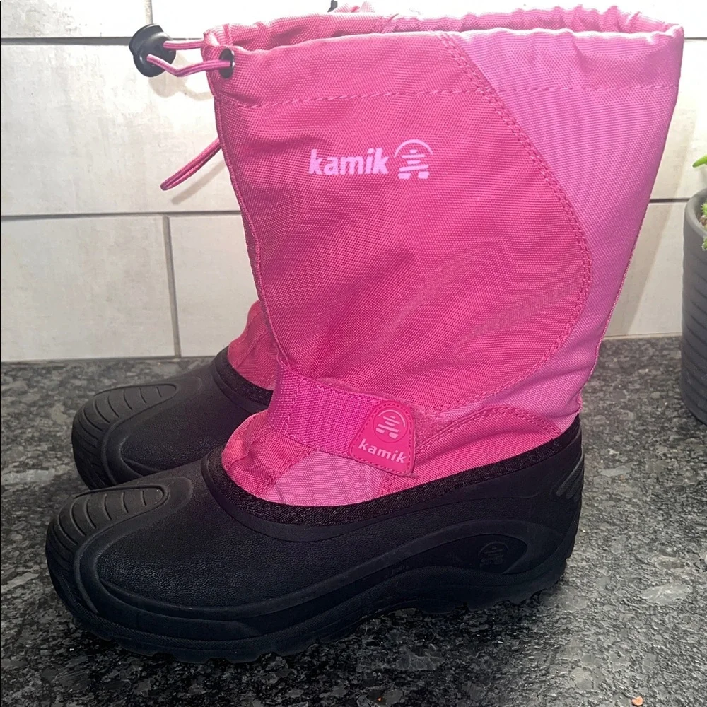 Kamik bold boots